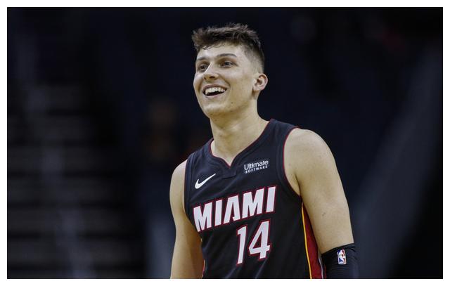 策确保了球 策确保了球