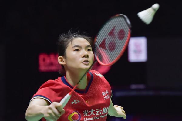 且B在篮板 且B在篮板