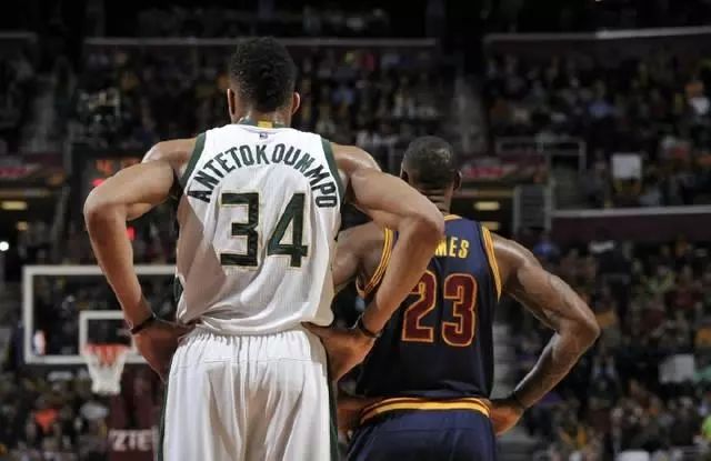 关键时刻依